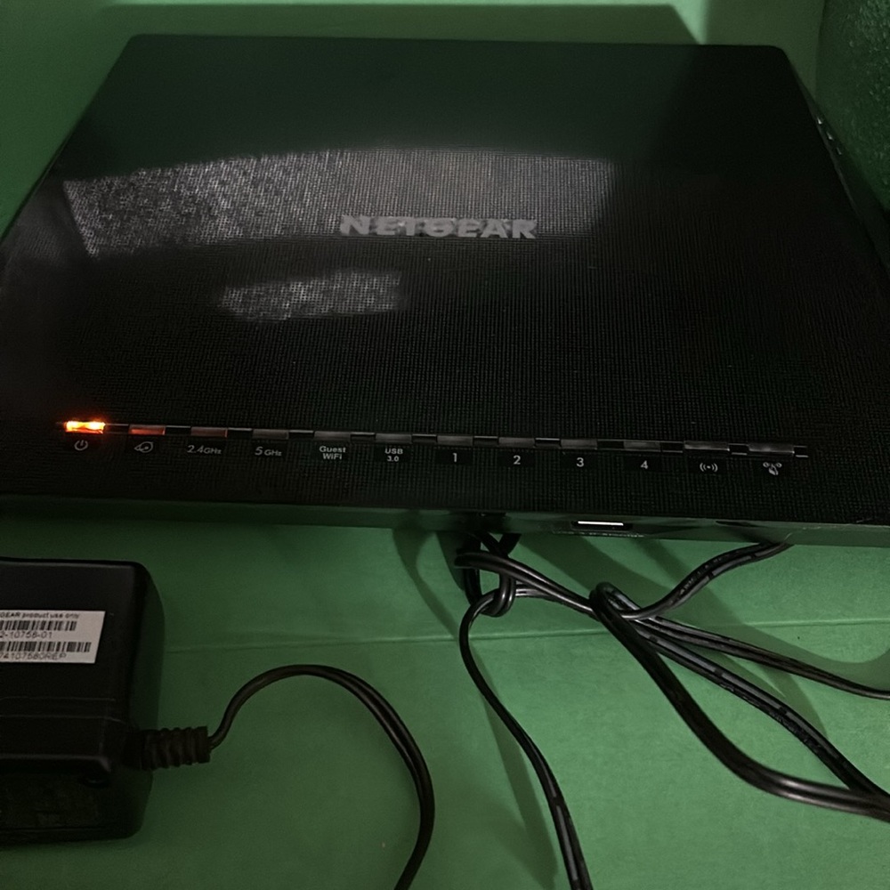 NETGEAR Nighthawk AC2600 Smart WiFi Router (R7450) - Picture 5 of 12